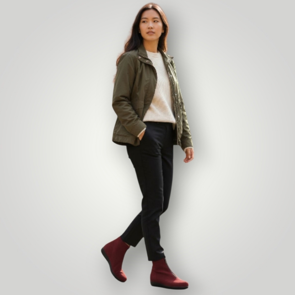 La Canadienne Burgundy Suede Zip‎ Front Wedge Ankle Boots Women’s 7.5M Canda